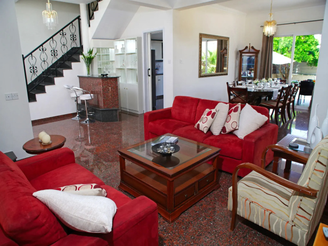 Yioula Villa