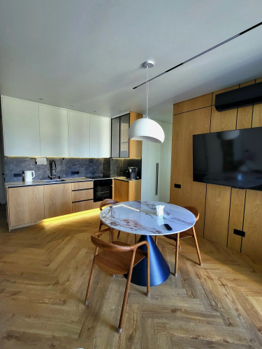 Premium Naprotiv Metro Flat