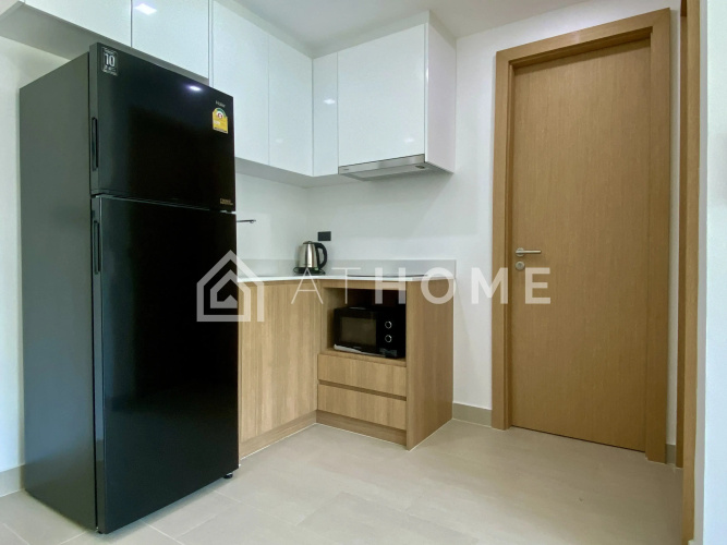 Breeze Beachside 203 Apartments