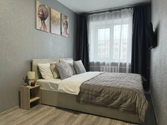 Фотография номера квартиры Квартира Трехкомнатная на Луначарского 181