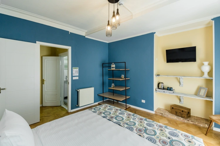 Economy Twin room with city view