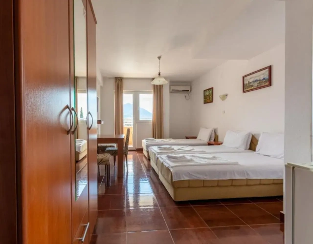 Triple Studio with balcony