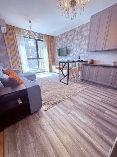 Prostornye Apartamenty V  Zhk Biznes-Klassa Four Seasons Flat