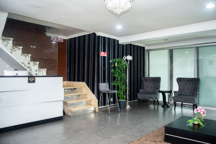 Sese Cottage Hotel