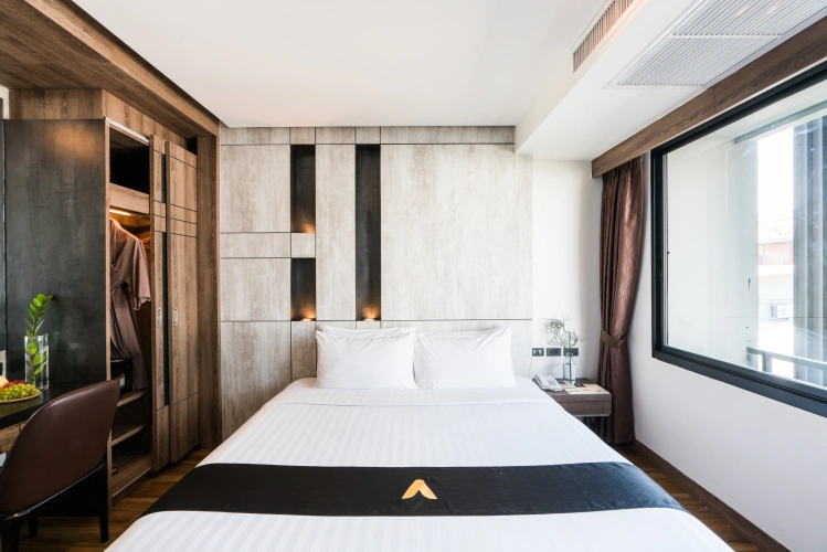 Superior Double room with balcony and with city view