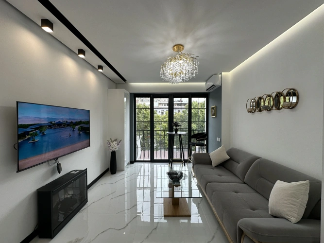 3 Bedrooms Apartment with balcony