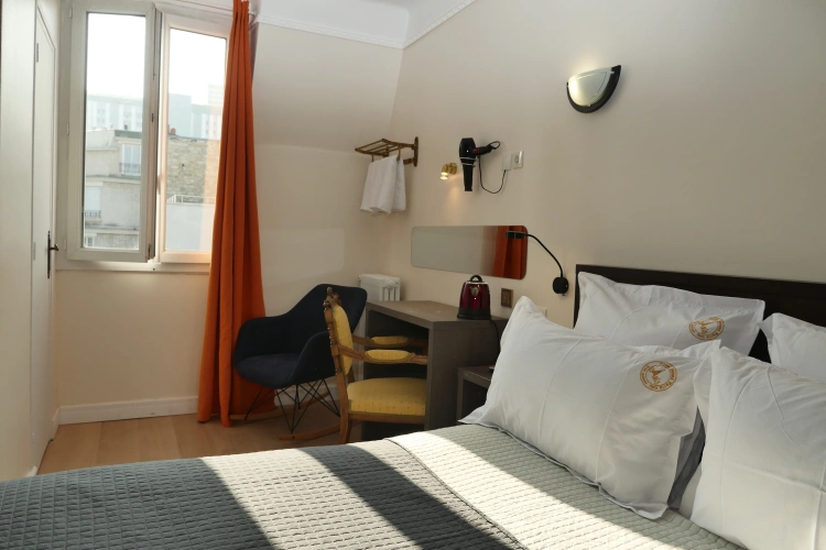 Standard Double room with view