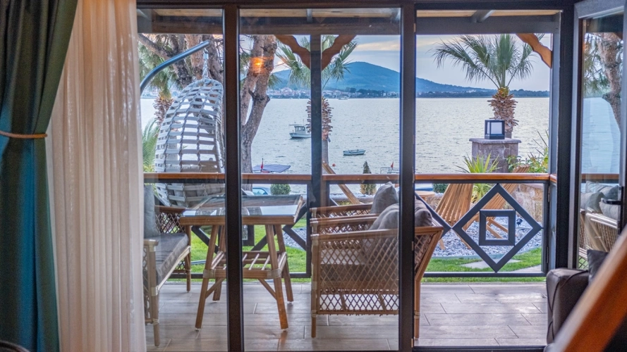 Triple Bungalow with balcony