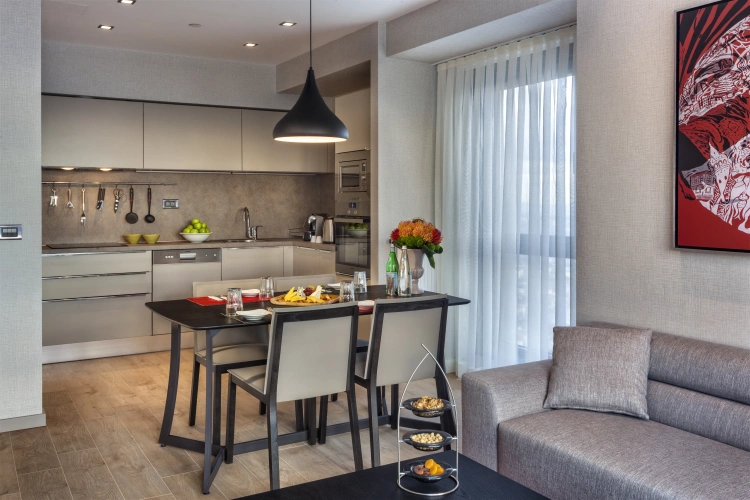 2 Bedrooms Premium Apartment with city view