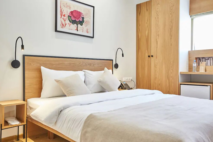 Standard Double room with view