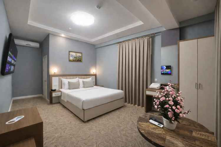 Standard Double room with balcony and with city view
