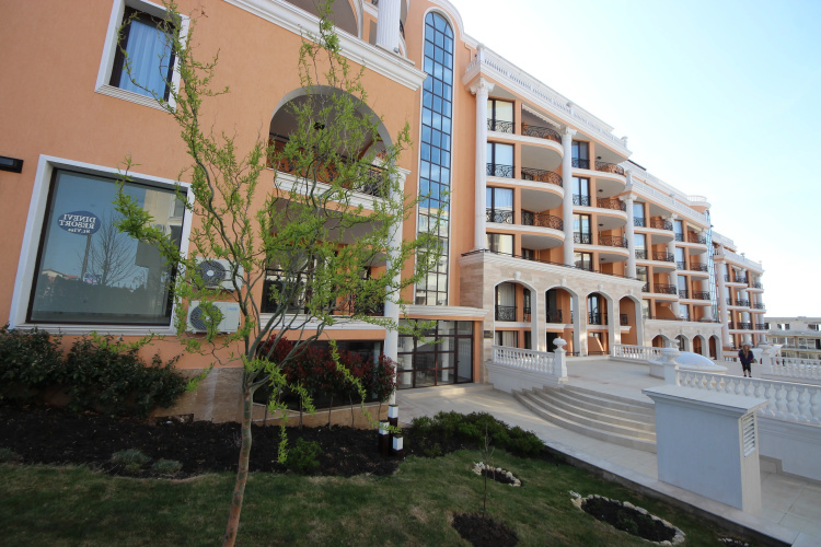 Admiral-Menada Apart-hotel