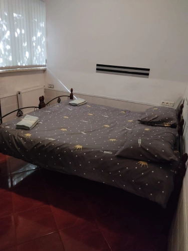 2 Bedrooms Apartment with garden view