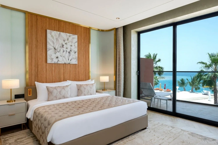 Suite with balcony