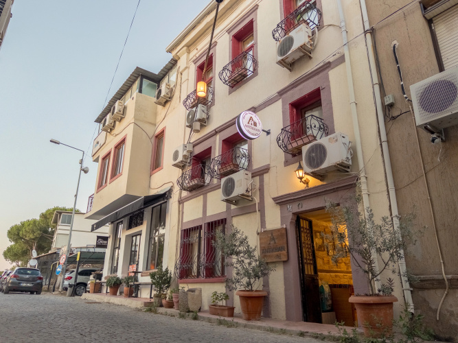 Tarihi Rum Konağı Antikhan Bed&Breakfast