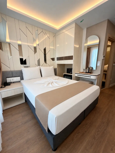 Economy Double Studio