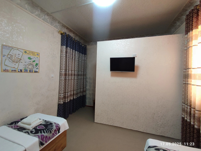 Oybek Guest House