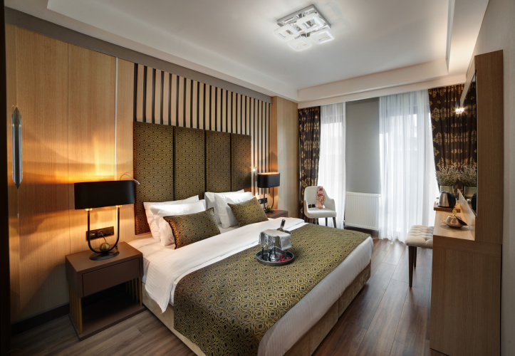 Superior Double room with city view