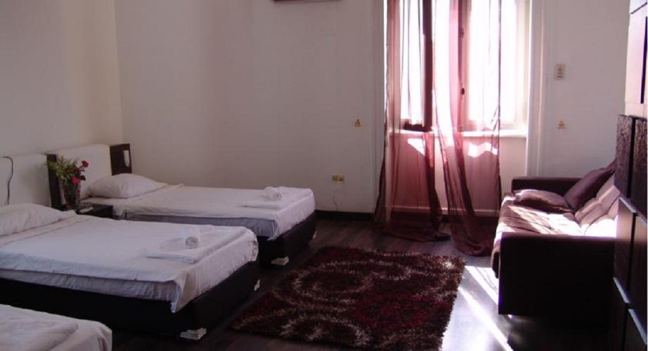 Standard Twin room with city view