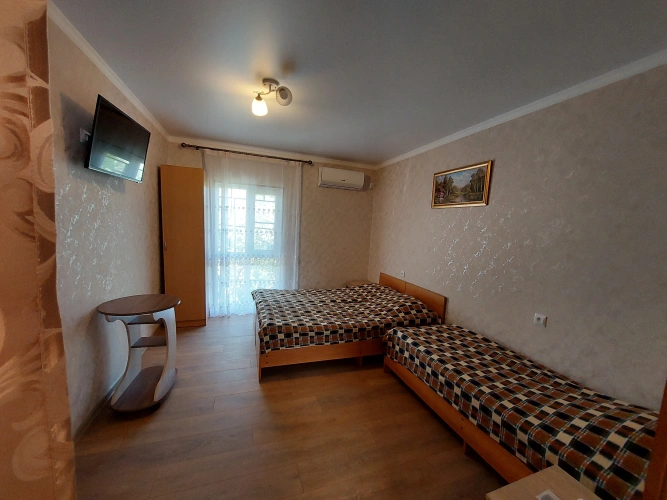 1 Bedroom Apartment with garden view