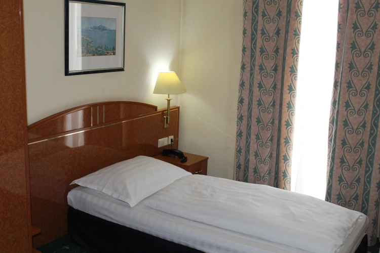 Standard Single room with balcony