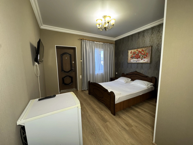 Izumrudny Guest house