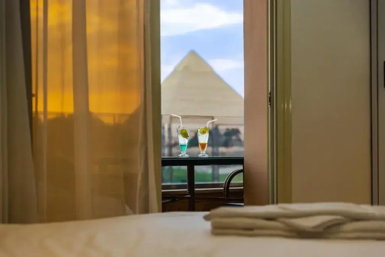 Standard Twin room with balcony