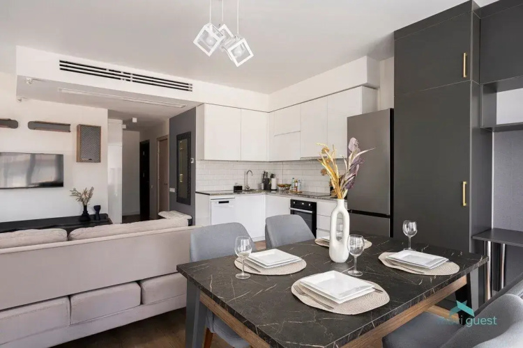 White Sails B 503 Apartments