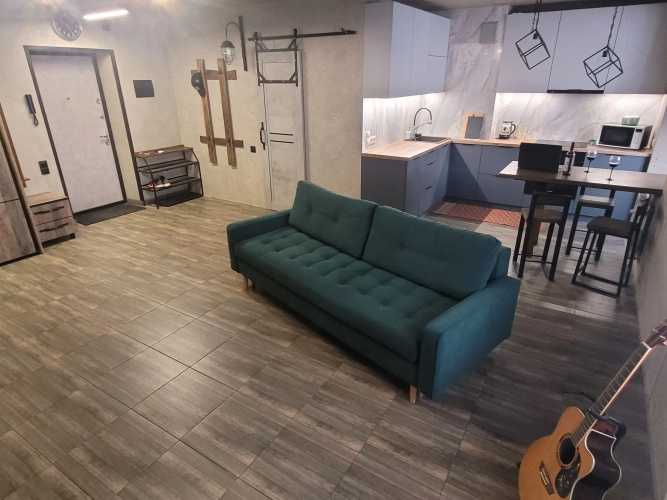 Loft V Tsentre Bresta Flat