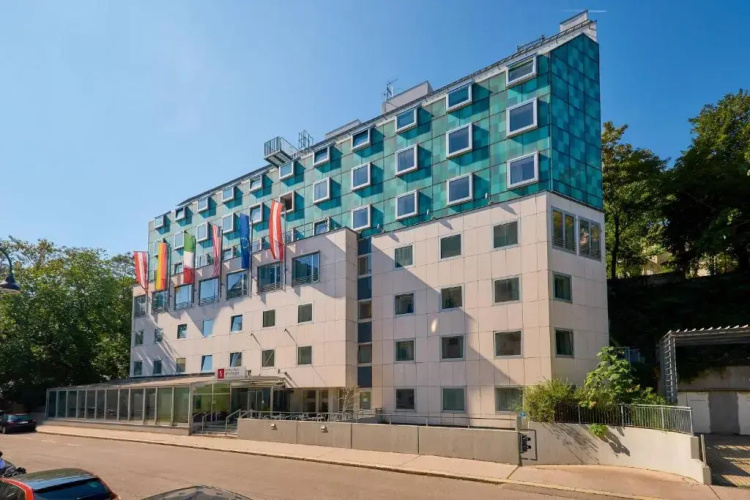 Strudlhof Hotel