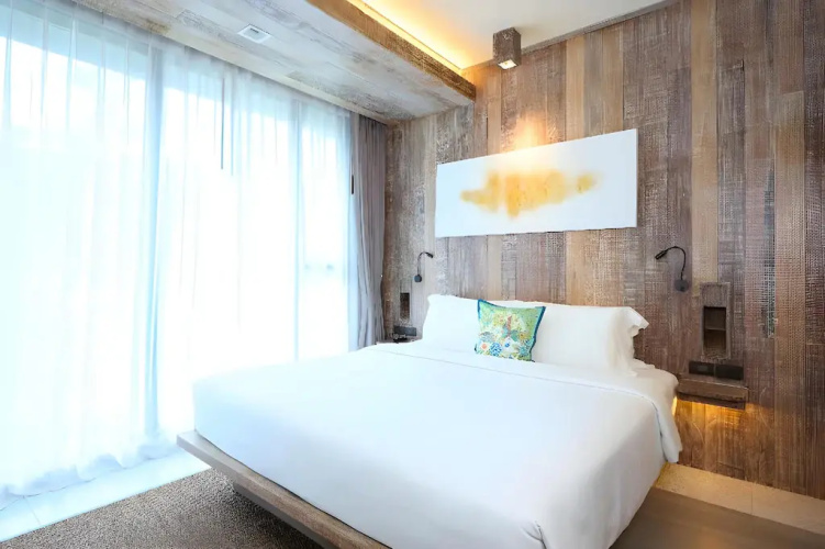 2 Bedrooms Suite with balcony and with city view