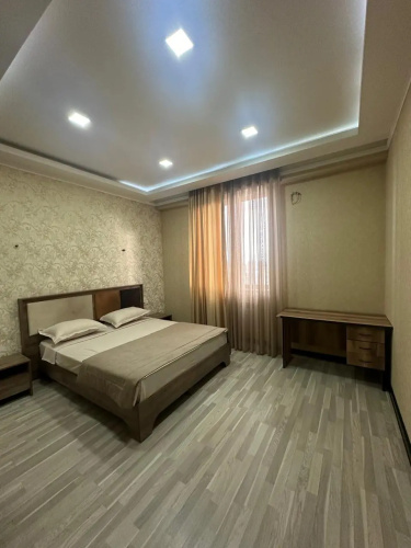 Republic Square Amiryan Flat