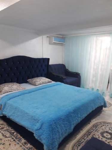 Sextuple Apartment