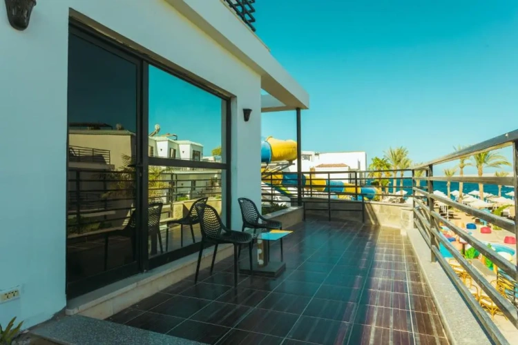Standard room with view