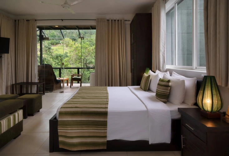 Suite with mountain view
