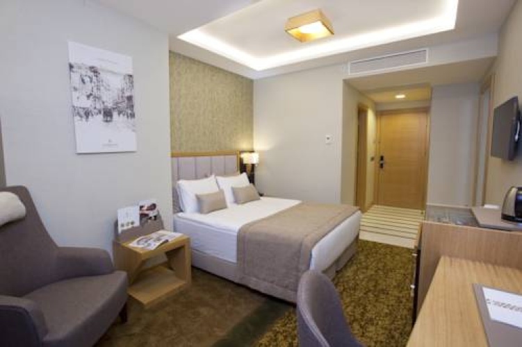 Superior Double room with city view