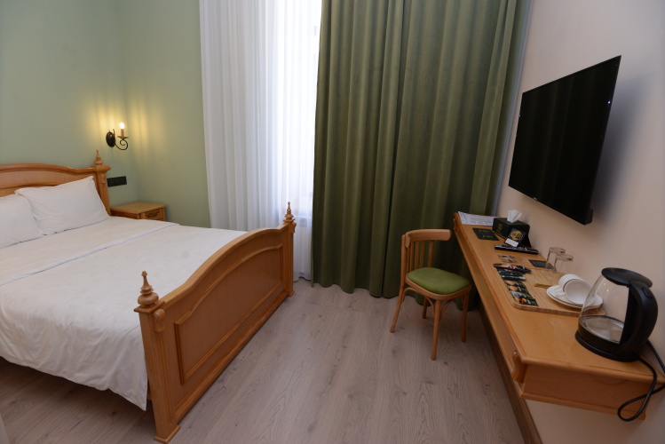 Standard Double room with view