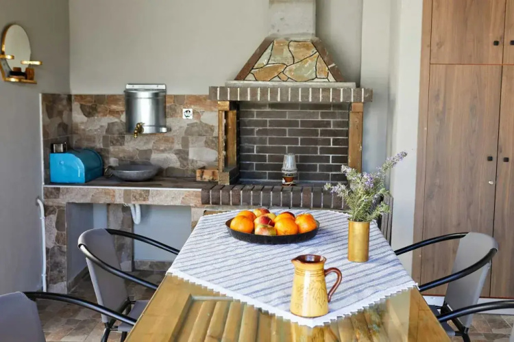 Romilia Guest House