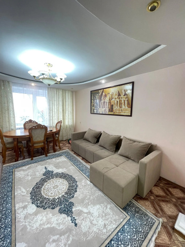 Uyutnaya Trekhkomnatnaya V Tsenre Goroda Flat