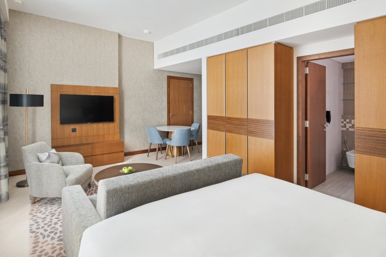 Staybridge Suites Dubai Al-Maktoum Airport photo 17
