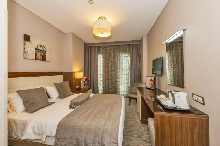 Standard Single room with city view