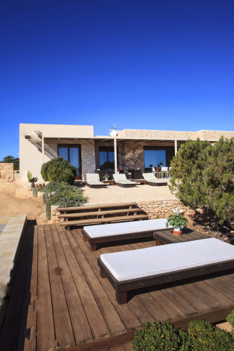 Romero Villa