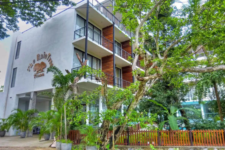 Rain Tree by Oak Ray Hotel