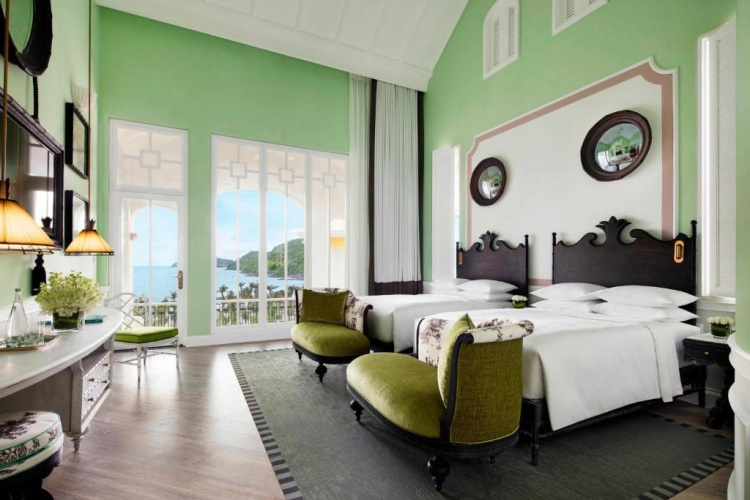 Emerald Bay Twin room with balcony and with ocean view