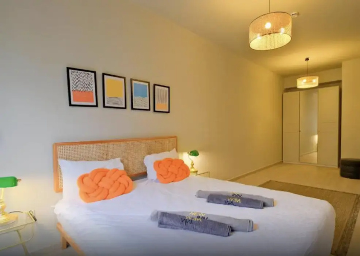 Deluxe Apartment