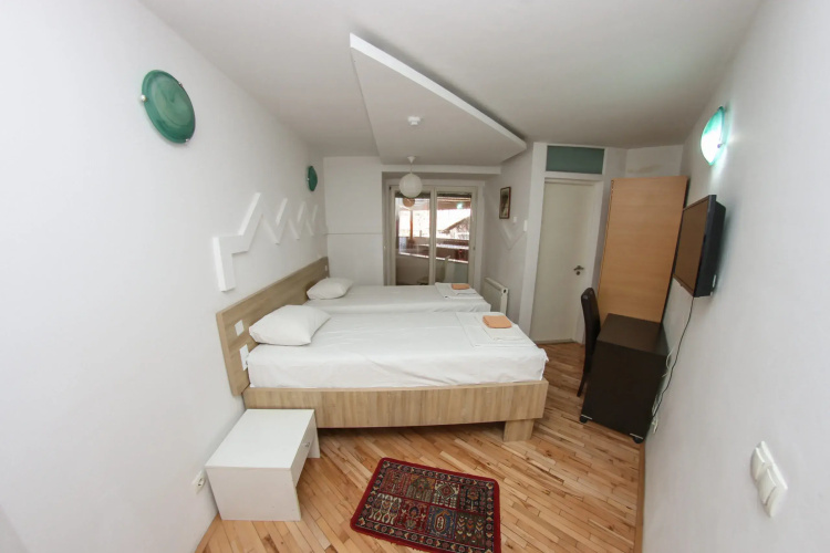 Hayat Hotel