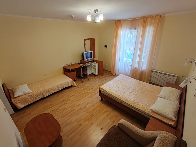 Фотография номера гостевого дома Золотой каштан