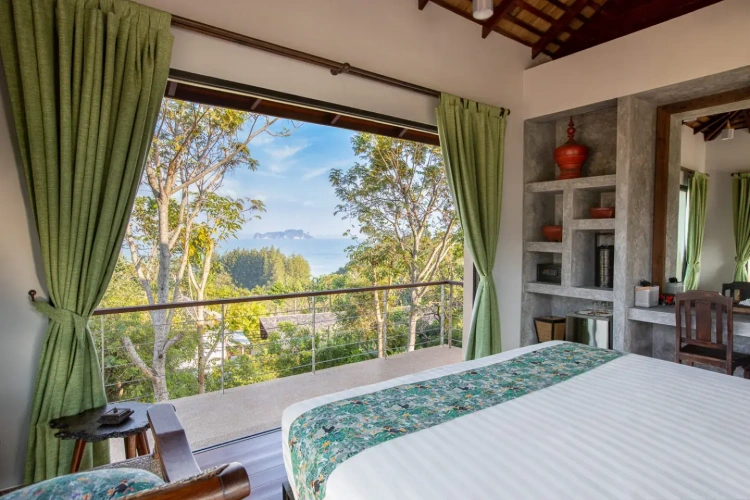Yat Fah Villa with sea view