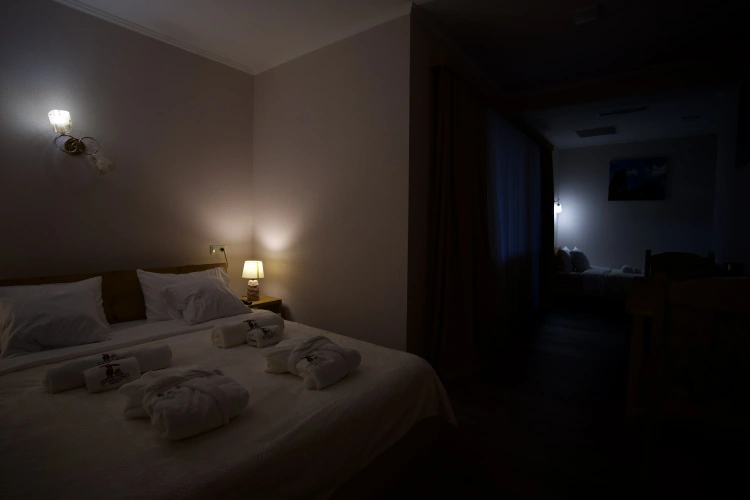 Standard Triple room with balcony