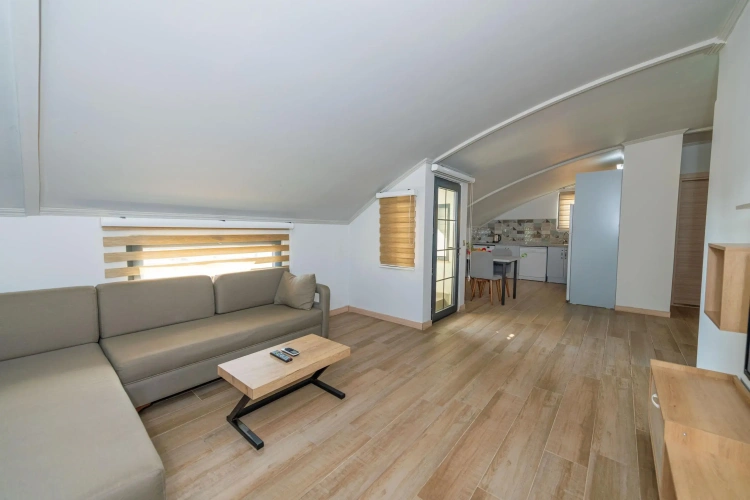 2 Bedrooms Penthouse with balcony